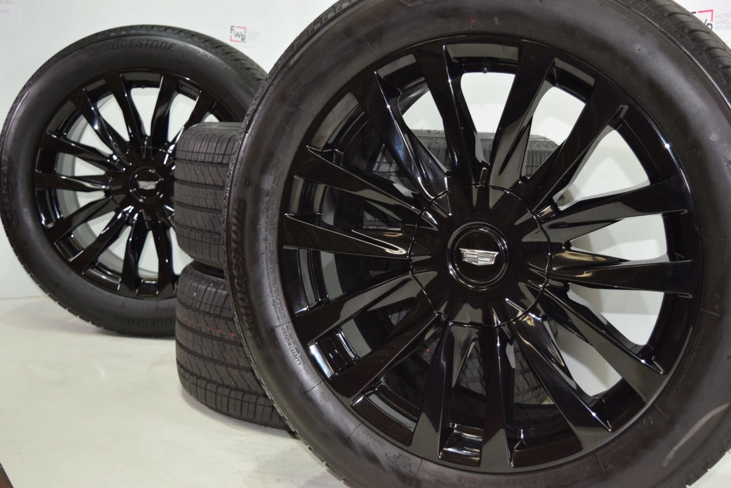 22" Cadillac Escalade Platinum Black Factory OEM wheels & Tires 2022 2023 2024