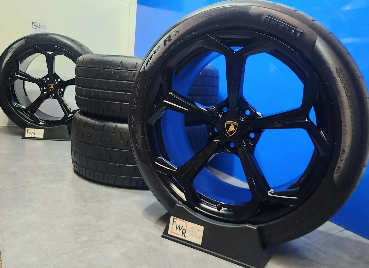 22" Lamborghini Urus Gloss Black Factory OEM Wheels rims Tires Pirelli Trofeo R