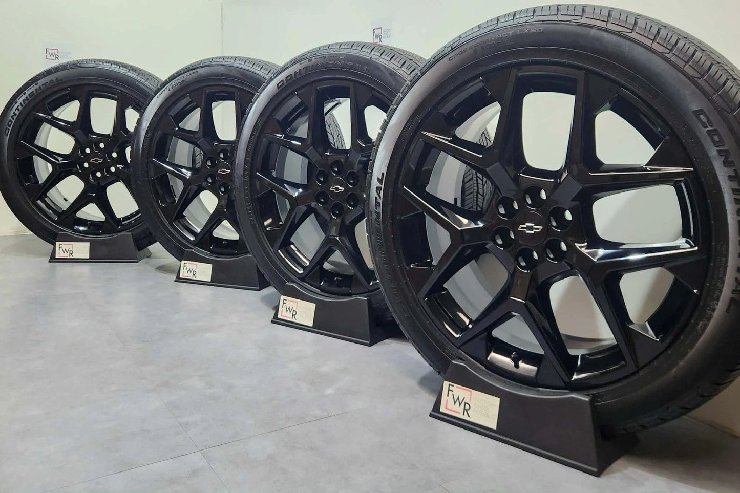 22" CHEVY TRAVERSE ENCLAVE BLAZER WHEELS RIMS TIRES Factory OEM Black 95938